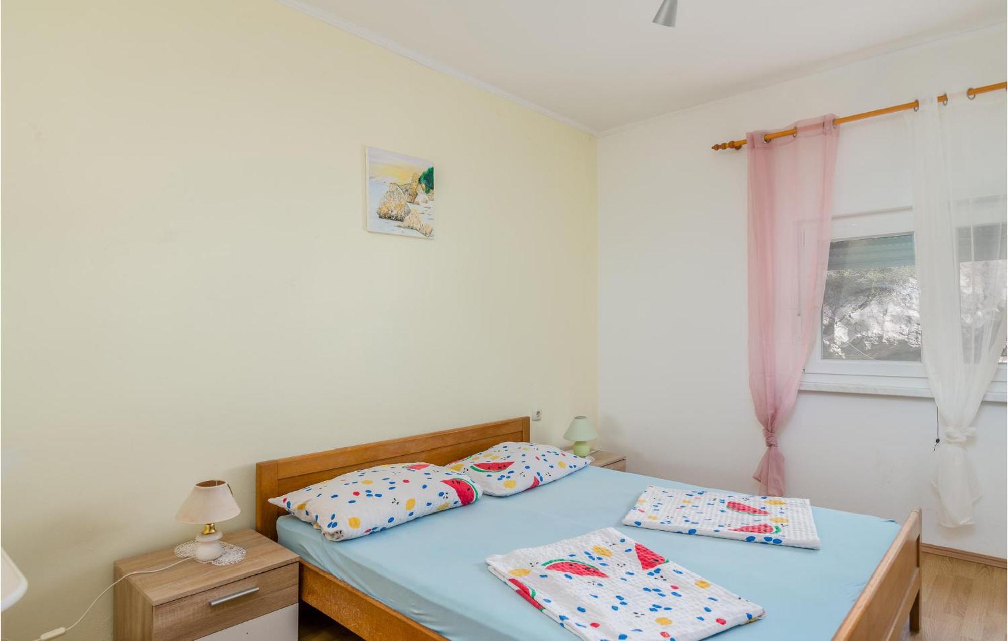Awesome Apartment In Stara Baska 1 With Kitchen Eksteriør billede